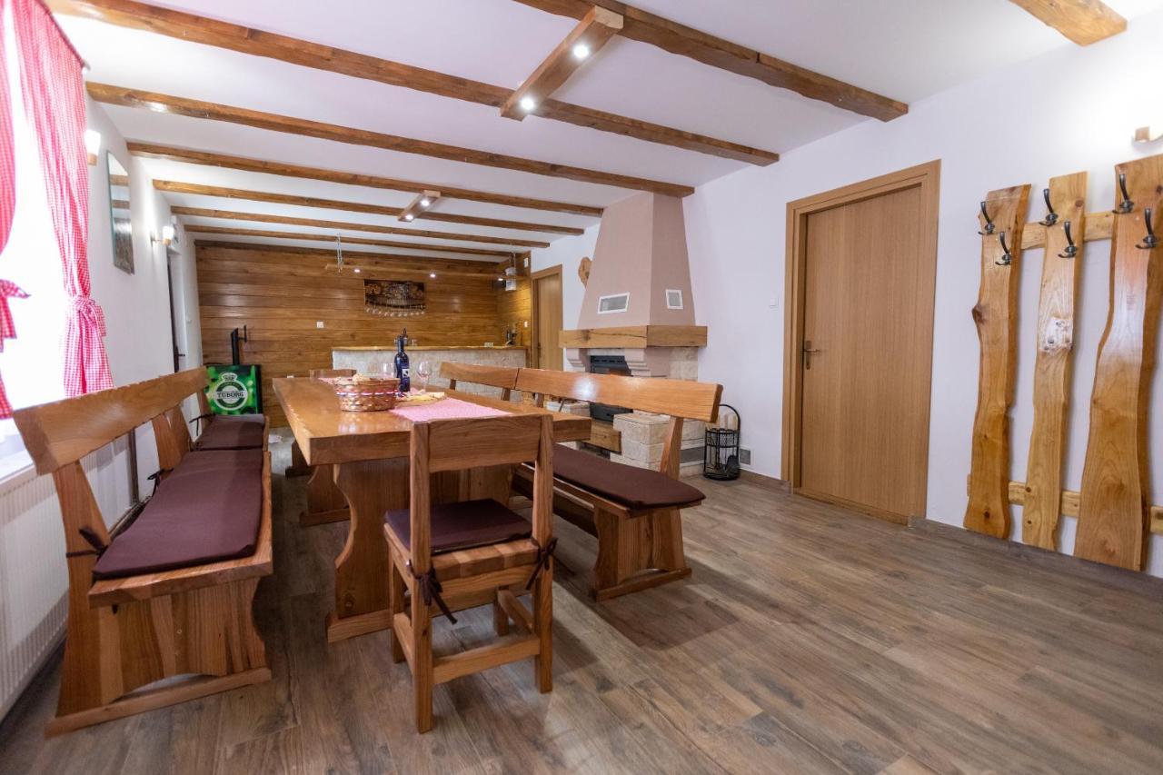 Apartmani Lara Modrus-Kuca Za Odmor Luaran gambar