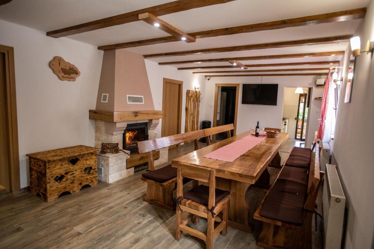 Apartmani Lara Modrus-Kuca Za Odmor Luaran gambar