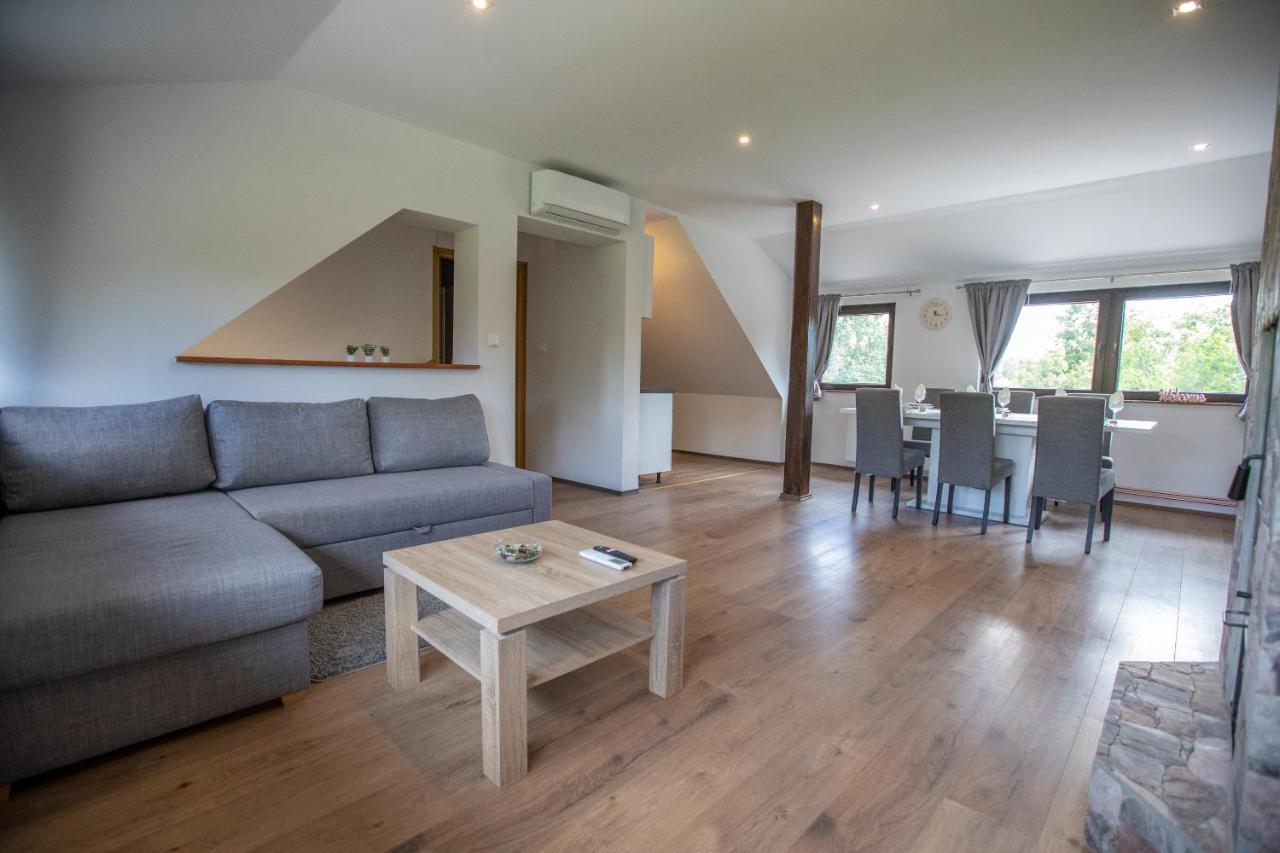 Apartmani Lara Modrus-Kuca Za Odmor Luaran gambar